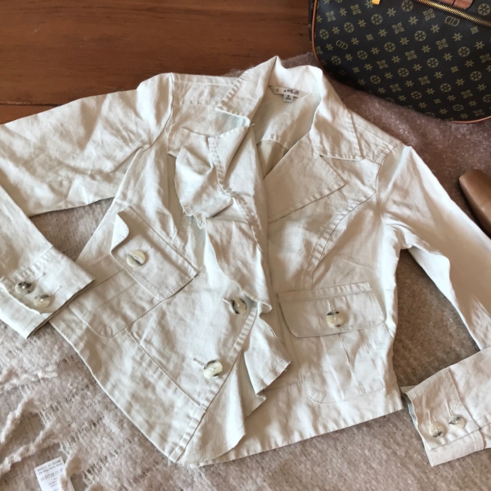 CAbi small linen jacket like new
